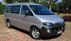 桂林機場7-11座商務(wù)車接機與便民租車服務(wù)